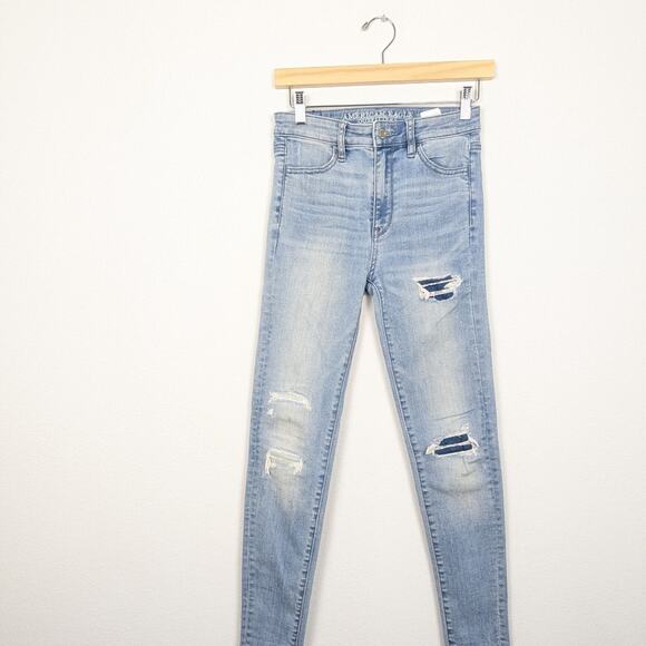 American Eagle Light Wash Super High Rise Super Stretch Jeggings Size 0 - Picture 3 of 8